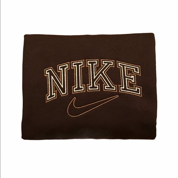 Nike Tops - Embroidered crewneck